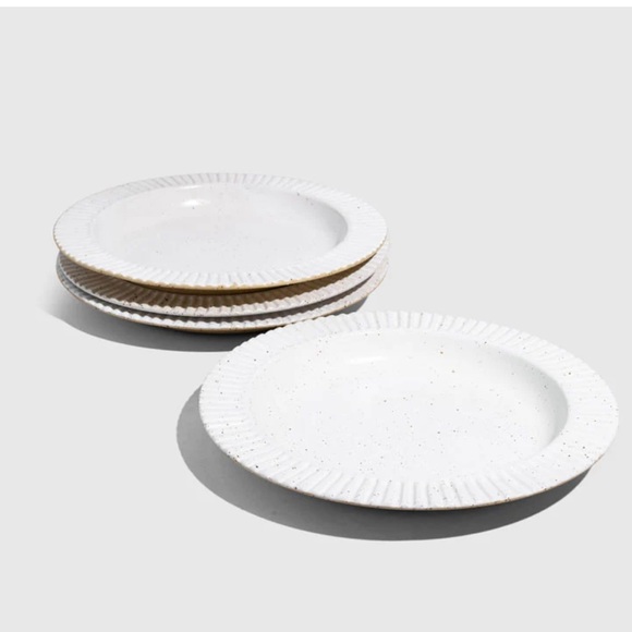 BRAND NEW-Stoneware Stackable Plate - Set of 4 - Picture 2 of 4